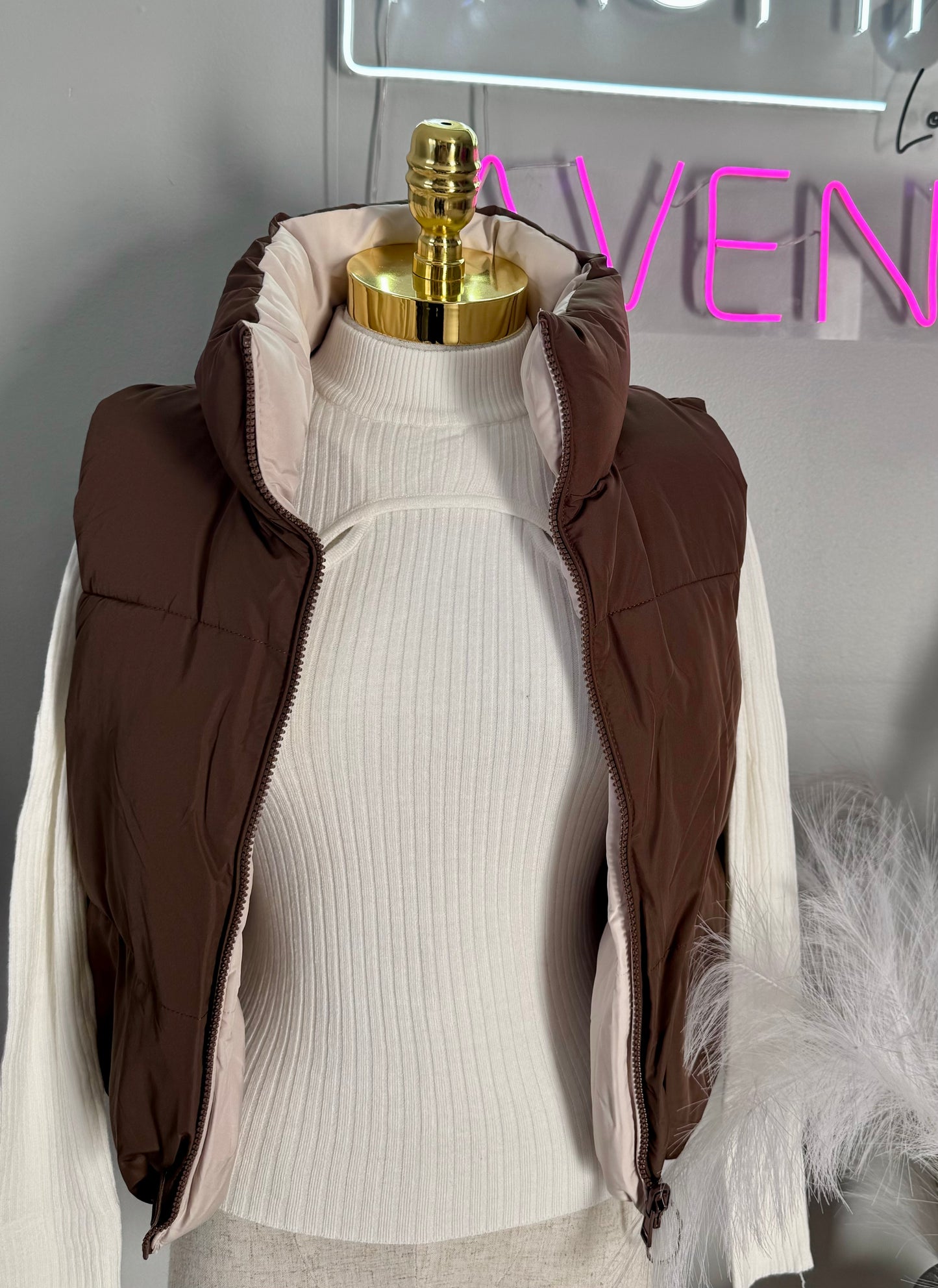 Mila vest